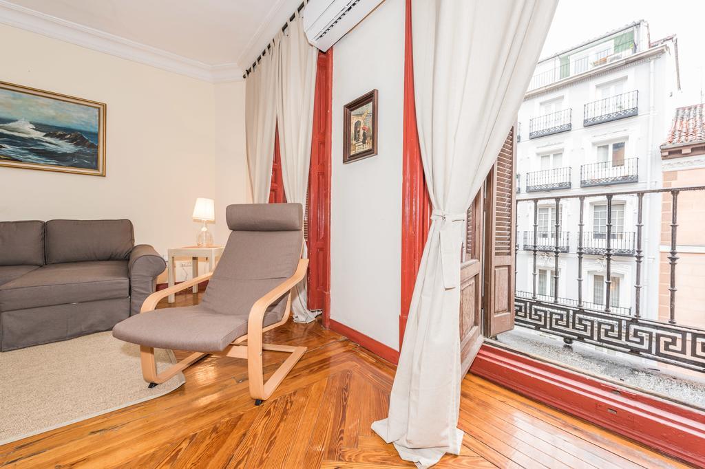 Apartamentos Madrid Centro B Extérieur photo