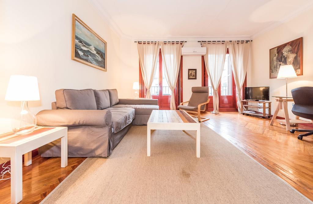 Apartamentos Madrid Centro B Extérieur photo