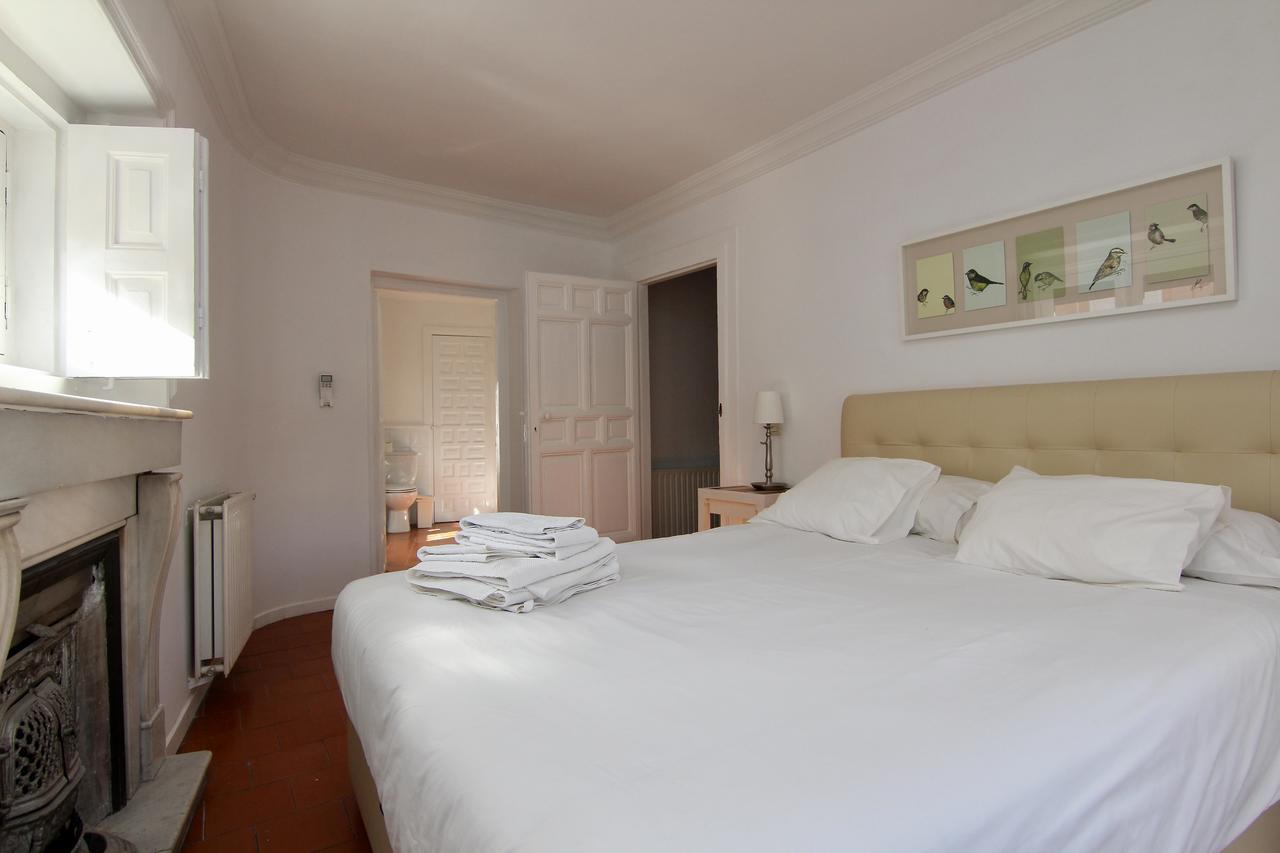 Apartamentos Madrid Centro B Extérieur photo