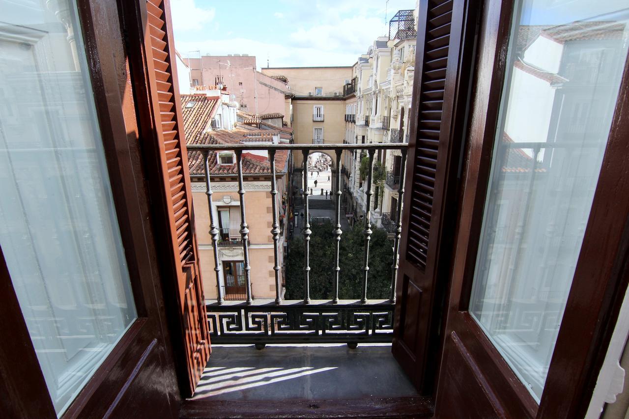 Apartamentos Madrid Centro B Extérieur photo