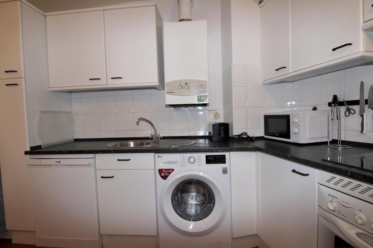 Apartamentos Madrid Centro B Extérieur photo