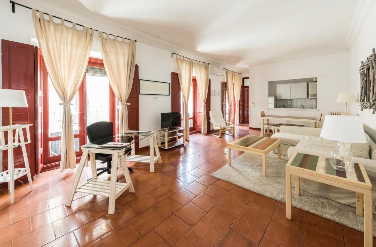 Apartamentos Madrid Centro B Extérieur photo