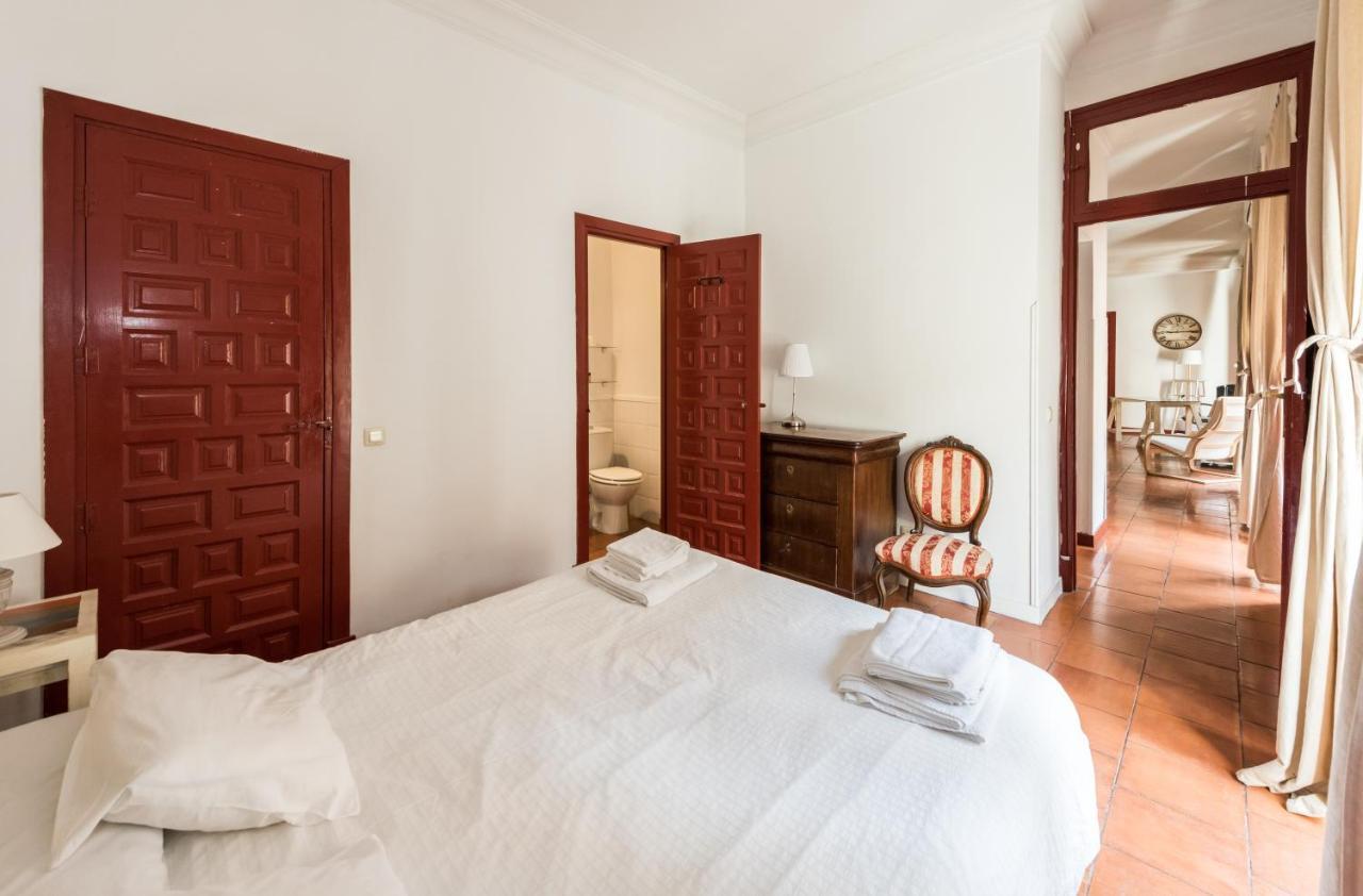 Apartamentos Madrid Centro B Extérieur photo