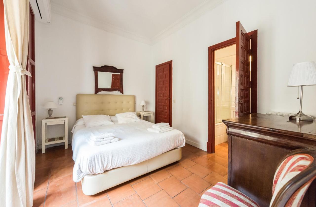 Apartamentos Madrid Centro B Extérieur photo