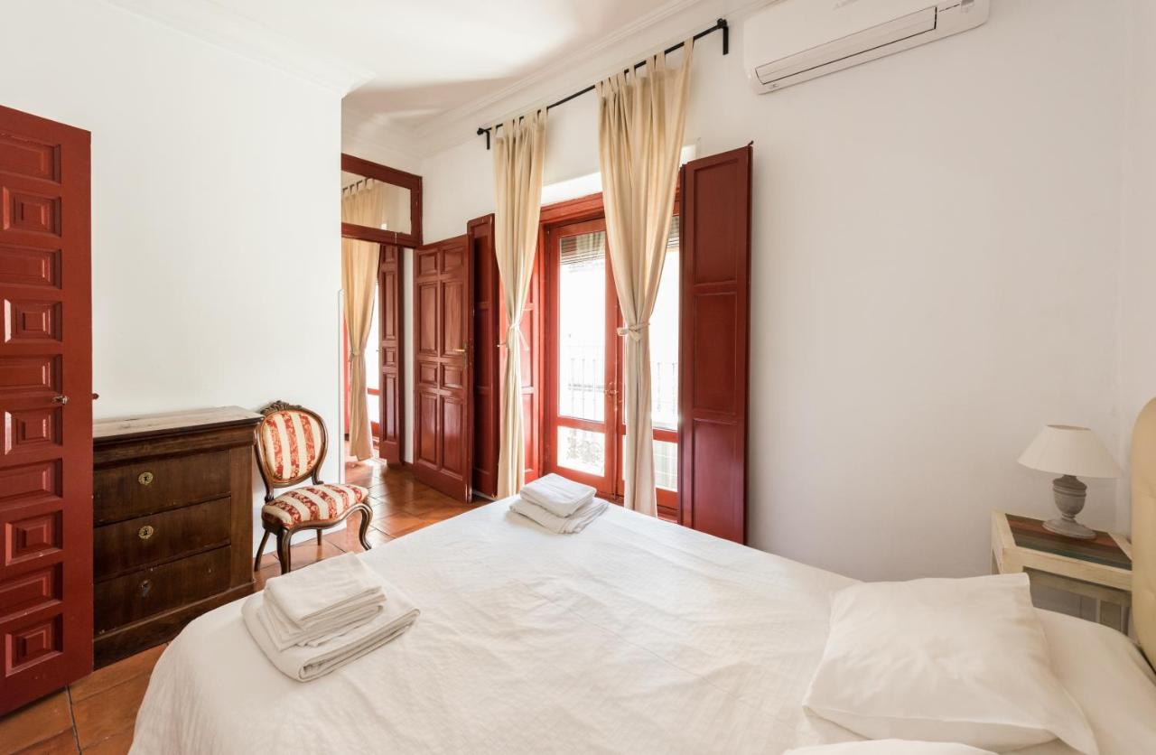 Apartamentos Madrid Centro B Extérieur photo