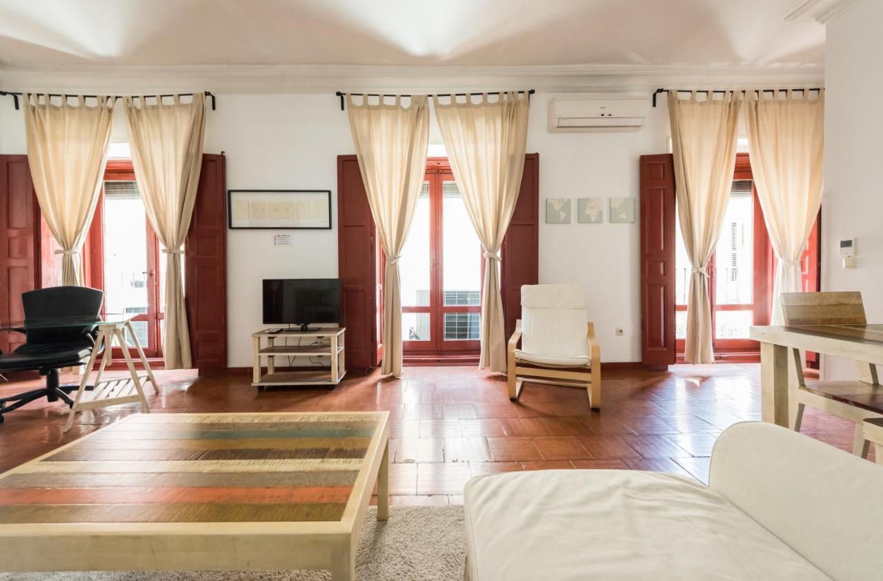 Apartamentos Madrid Centro B Extérieur photo