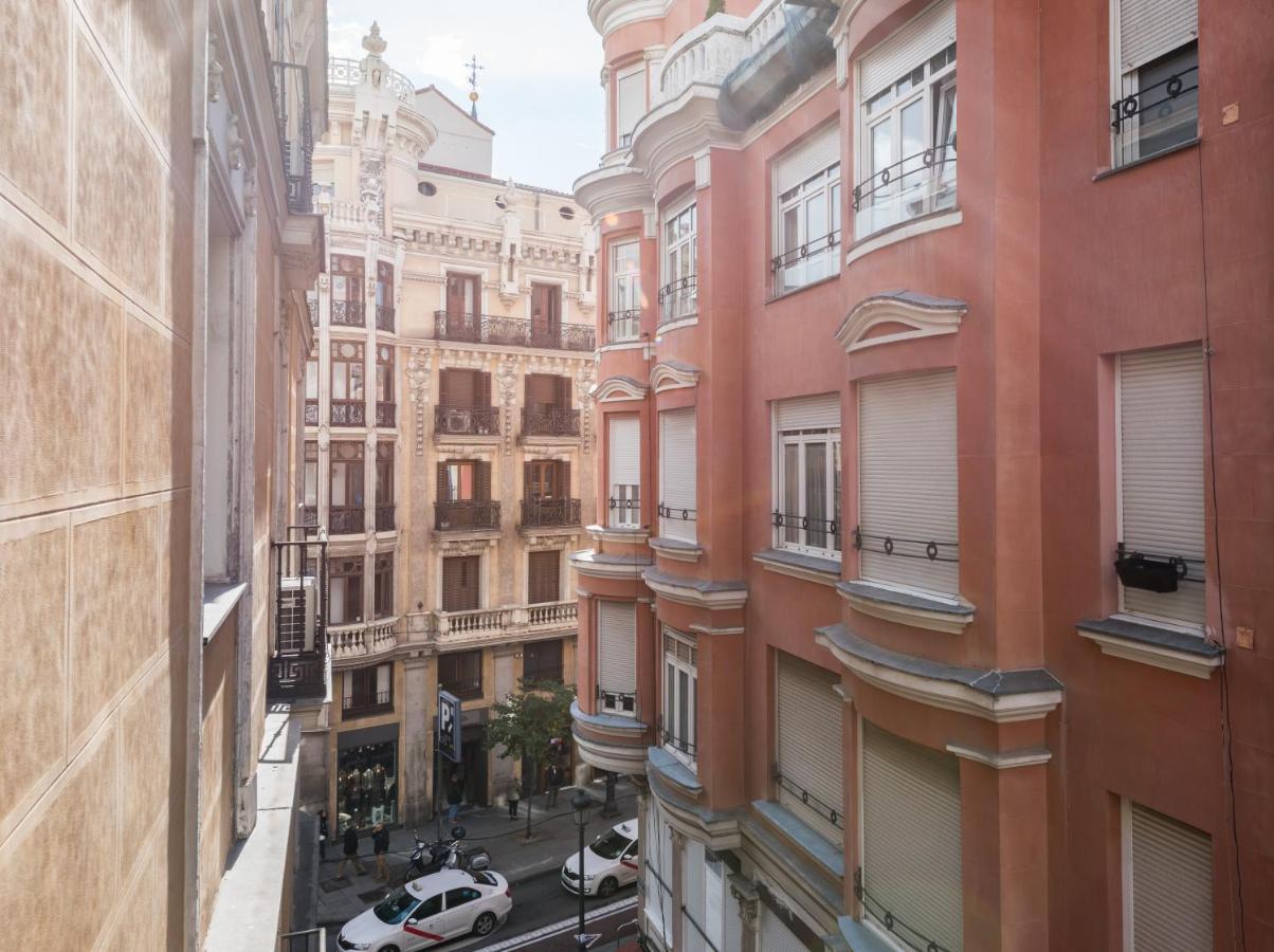 Apartamentos Madrid Centro B Extérieur photo