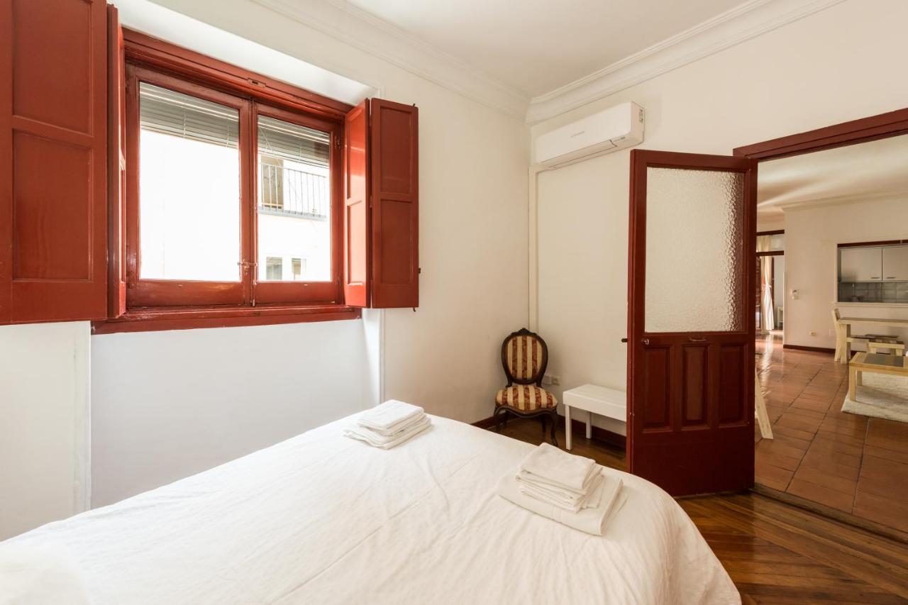 Apartamentos Madrid Centro B Extérieur photo